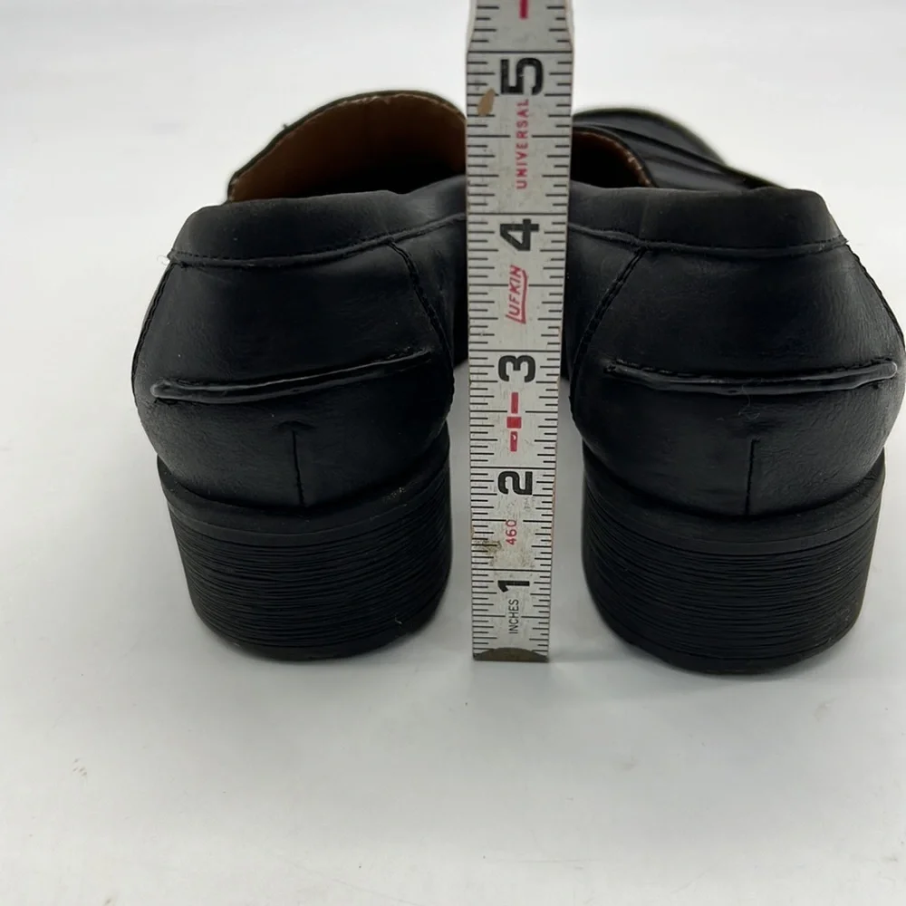 BareTraps Black Leather Heeled Loafers size 7.5
